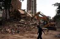 建物の中には土埃が充満し、道路は避難者でいっぱい…生存者が語る、ベネズエラ地震の惨状とは