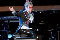 ありがとう、エルトン・ジョン──ファンに告げた「ツアー引退の理由」