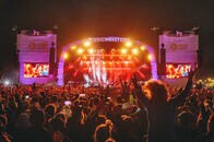 英・音楽フェスで4700人が感染、デルタ株亜種「フェスティバル株」が発生？