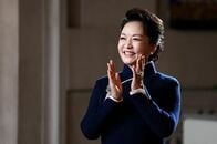 習氏訪米で彭夫人がソフトパワー発揮、親しみやすさで米中融和演出
