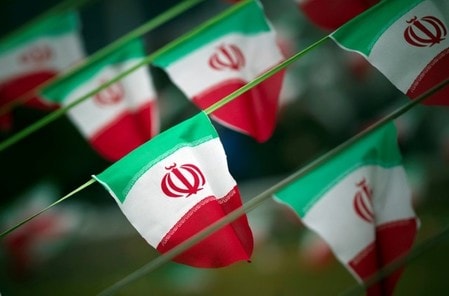 　９月２３日、イランは新型弾道ミサイル「ホラムシャハル」の発射実験に成功したと発表し、米国の圧力に屈することなく兵器開発を継続する方針を表明。写真は２０１２年２月撮影（２０１７年　ロイター/Morteza Nikoubazl）