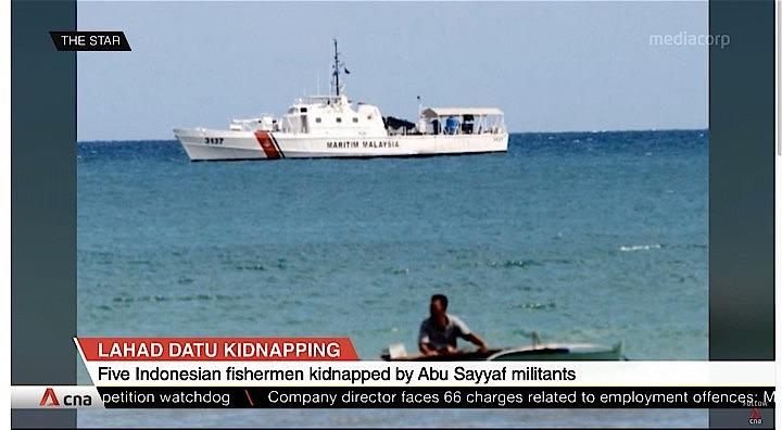 フィリピンのイスラム系テロ組織「アブ・サヤフ」が誘拐や海賊行為を近く再開するという。写真は今年1月にアブ・サヤフが誘拐事件を起こした海域を捜索するマレーシアの艦船　CNA/YouTbe