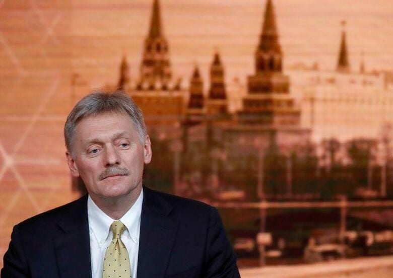 ロシアのインタファクス通信によると、ペスコフ大統領報道官は12日、新型コロナウイルスに感染し、治療を受けていることを明らかにした。昨年12月撮影（2020年　ロイター/EVGENIA NOVOZHENINA）
