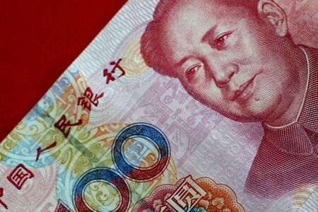 中国の国債利回りが今週に入り半年ぶりの水準に高止まっている。金融状況の逼迫が背景にあるためで、市場では中国人民銀行（中央銀行）の政策姿勢に変化が見られるとの声も聞かれる。２０１７年５月撮影（２０２０年　ロイター/Thomas White）