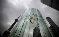 アップル、販売回復へ中国で賭け　個人情報の検閲で「服従」か？
