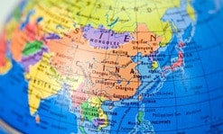 中華人民共和国を「周縁地域」だけを取り上げて描き出す試み