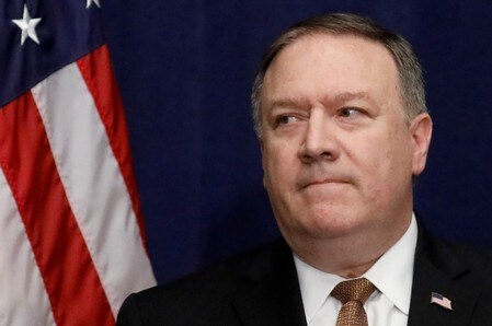 　７月２日、米民主・共和党それぞれの政権の国連大使経験者７人が、ポンペオ国務長官に、国連パレスチナ難民救済事業機関（ＵＮＲＷＡ）への資金拠出再開を求めた。写真は会見する同国務長官。５月にニューヨークで撮影（２０１８年　ロイター／Brendan McDermid）