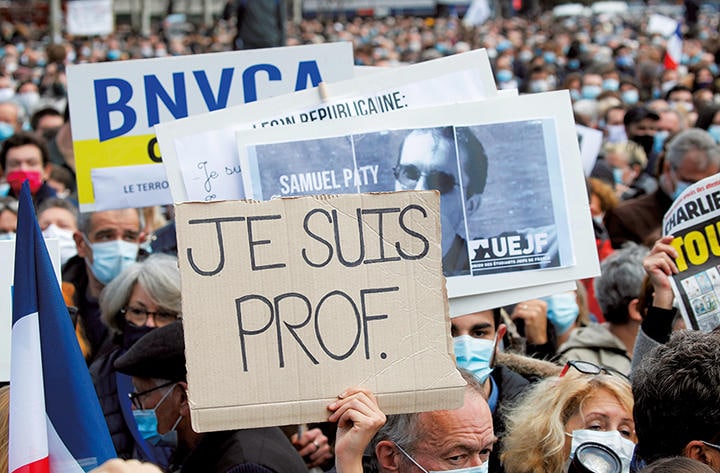 大勢のパリ市民がパティの死を悼んだ（昨年10月）　CHARLES PLATIAU-REUTERS