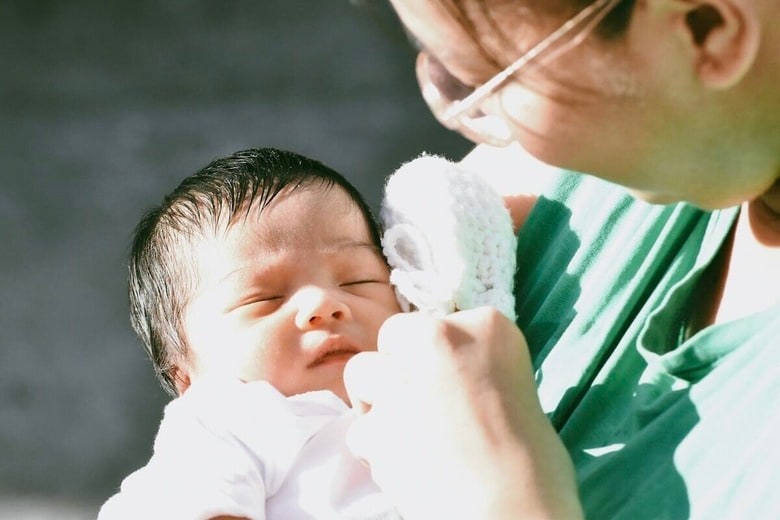 在宅勤務で時間にゆとりが生まれれば、子をもうける後押しとなる　画像：Sian Labay-Unsplash