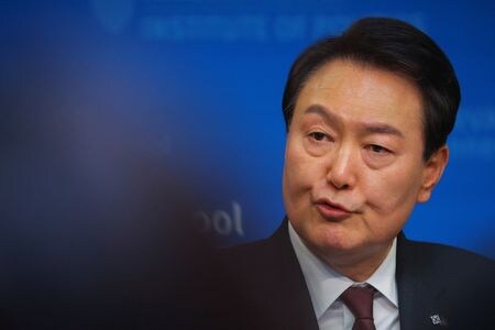 　５月２９日、韓国の尹錫悦大統領（写真）は、太平洋島しょ国との初の首脳会議を開始する。写真はマサチューセッツ州 で４月撮影（２０２３年　ロイター／Brian Snyder）
