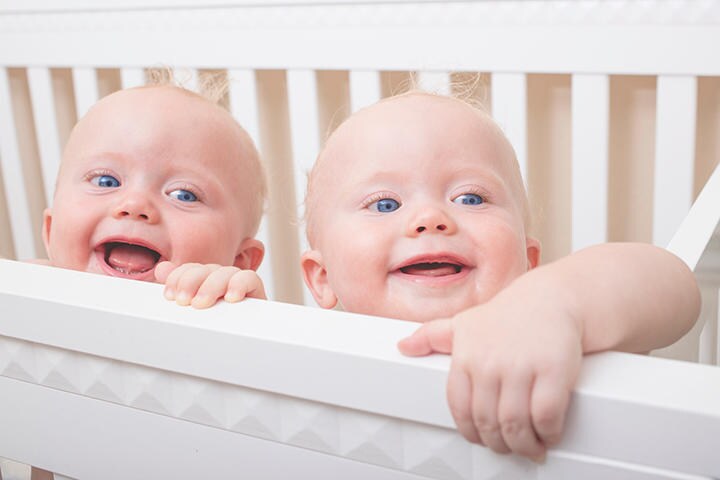 通じ合う2人（写真はイメージです）　LPETTET-iStock