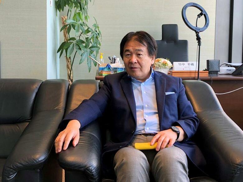 政府は16日、成長戦略を議論するための有識者会議として「成長戦略会議」を開催すると正式発表した。委員には元ゴールドマン・サックスのデービッド・アトキンソン氏や竹中平蔵慶大名誉教授ら菅義偉首相と関係の深い有識者が選ばれた。写真は竹中氏。2020年9月3日に撮影。(2020年　ロイター/Kaori Kaneko)