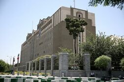 イラン、外国の影響力抑制へ法案　「敵対」メディア取材を犯罪化
