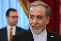 アラグチ外相がイランは「戦争の勝者」と主張、核協議は合意履行後に行うと言明