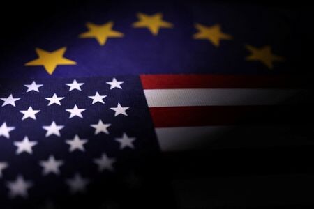 英紙フィナンシャル・タイムズ（ＦＴ）によると、欧州連合（ＥＵ）はトランプ米大統領が表明した関税を撤廃するための総合的な対策の一環として、米国産ロブスターの関税免除を延長することを検討している。（２０２５年　ロイター/Dado Ruvic/Illustration/ File Photo）