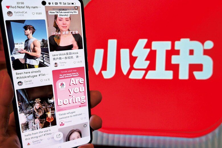アメリカ人ユーザーが急増している小紅書　PHOTO ILLUSTRATION BY CFOTOｰSIPA USAｰREUTERS