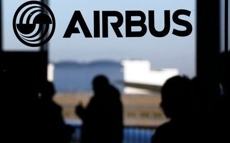 欧州連合（ＥＵ）のホーガン欧州委員（通商担当）は６日、米国が航空機紛争を巡って解決の意思を示さない場合、ＥＵは断固たる措置を取ると警告した。仏トゥールーズ近郊で２０１５年１月撮影（２０２０年　ロイター/REGIS DUVIGNAU）