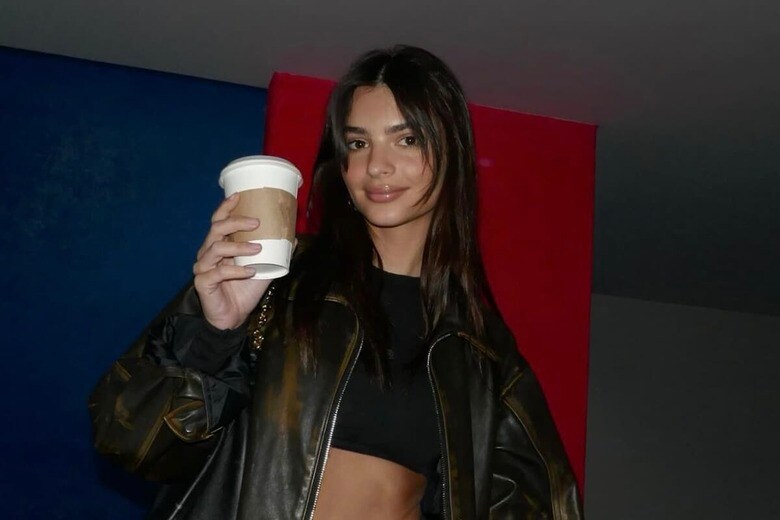 エミリー・ラタコウスキー　emrata-Instagram