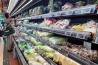 物価上昇もそのダメージもそっくりな日韓、対策のヒントは？