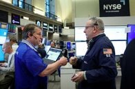 米国株式市場・序盤＝3指数反落、ナスダック2％超安　インフレ懸念で利回り上昇