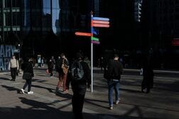 英国の若者、5年以内に6人に1人がニート転落リスク＝政府報告書