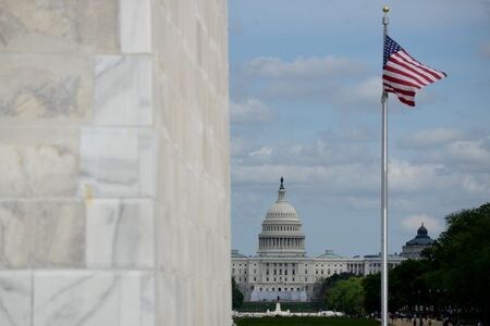 米上院は２３日、２０２１年度の国防予算の大枠を定める総額７４００億ドルの国防権限法（ＮＤＡＡ）案を８６対１４の賛成多数で可決した。ワシントンで４月撮影（２０２０年　ロイター/ERIN SCOTT）