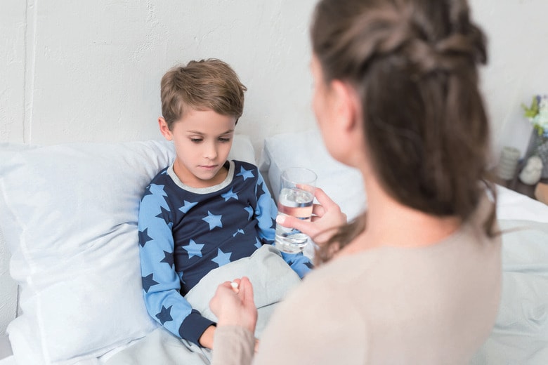 サプリ使用で子供が眠れない根本原因が分からなくなる懸念も　LIGHTFIELDSTUDIOS/ISTOCK