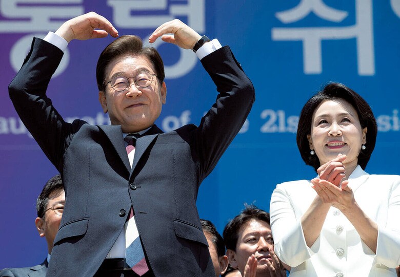 「ジェンダー対立」に李在明はどう立ち向かうのか　LEE YOUNG HOｰPOOLｰSIPA USAｰREUTERS