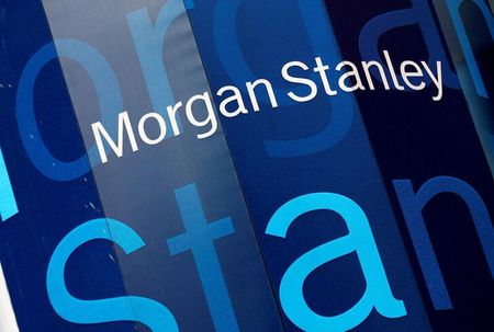 ９月１０日、    米モルガン・スタンレーのダン・シムコウィッツ共同社長は、合併・買収（Ｍ＆Ａ）や新規株式公開（ＩＰＯ）の動きが年内はトレンドを下回ると予想した。写真はモルガン・スタンレーのロゴ。ニューヨークで２０１５年１月撮影（２０２４年　ロイター/Mike Sega）