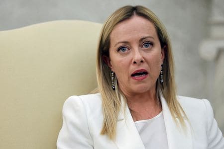 　９月１０日、イタリアのメローニ首相は、中国が掲げる巨大経済圏構想「一帯一路」について、イタリアとしてはそれよりも中国との関係自体を強固にすることが大事だと述べたが、一帯一路から離脱するかどうか最終決定はこれからになると付け加えた。写真はワシントンで７月撮影（２０２３年　ロイター／Jonathan Ernst）