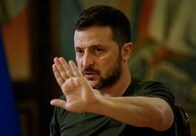 苦悩増すゼレンスキー大統領...戦争は「素人大統領」をどう変えたのか