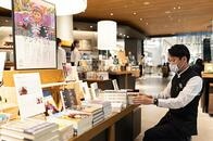 アジアンドキュメンタリーズが本とコラボ　広島 蔦屋書店で文学コンシェルジュが企画したフェアが大反響