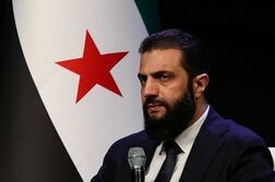 シリア暫定大統領、トランプ氏と電話会談　経済支援など協議＝大統領府
