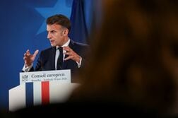 ウクライナ和平交渉、欧州諸国も協議に参加すべき＝仏大統領