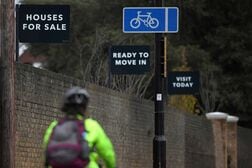 英住宅ローン承認、5月は23年12月以来の低水準　金利高響く