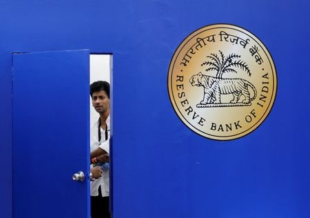 　インドの９月のインフレ率が急上昇したことを受けて、複数のエコノミストが、利下げ時期の予想を１２月上旬から２０２５年前半に遅らせた。写真は８月撮影（２０２４年　ロイター／Francis Mascarenhas）