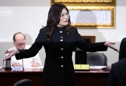 台湾野党・鄭主席が訪米へ、トランプ氏との会談に意欲