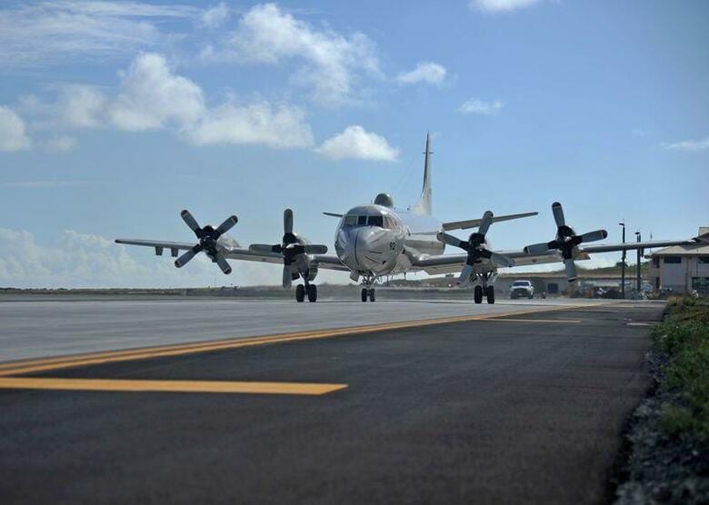 日本政府は27日、自衛隊の中東派遣を閣議決定した。写真は海上自衛隊のP－3C哨戒機。2018年6月、ハワイで撮影（2019年　ロイター /米海軍提供）