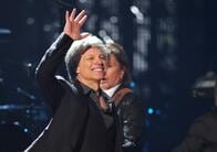 あのボン・ジョビのワインが今年のトップ100に！　父が子に託す助言とは？