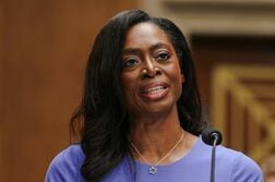 米ＣＤＣ所長にシュワルツ氏、上院が承認　政権に貴重な勝利