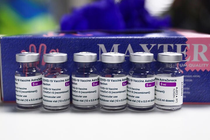 アメリカが無償供与するワクチンの１つ、アストラゼネカ製ワクチン　　Sergio Perez-REUTERS