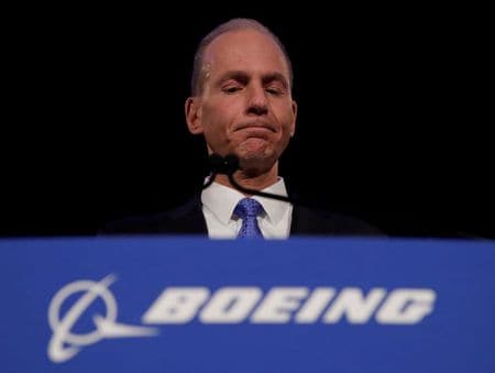 　２３日、米航空機大手ボーイング<BA.N>はデニス・ミューレンバーグ最高経営責任者（ＣＥＯ）の辞任を発表した。写真はミューレンバーグＣＥＯ。４月２９日撮影（２０１９年　ロイター/Jim Young）