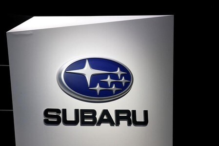 　５月１１日、ＳＵＢＡＲＵ（スバル）は、２０１９年３月期（今期）の連結営業利益が前期比２０．９％減の３０００億円になる見通しと発表した。写真はスバルのロゴ。3月にニューヨークで撮影（2018年　ロイター／Brendan McDermid）