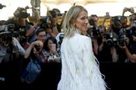 夫の影響から解放され生まれ変わったセリーヌ様に乾杯！