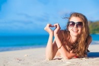 砂浜で見かけても、絶対に触らないで！ 覚えておくべき「一見すると無害」な超・危険生物【2025年の衝撃記事10選】