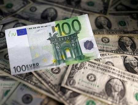 　１１月１１日、終盤のニューヨーク外為市場ではドルが幅広い通貨に対して下落した。２０１６年１１月撮影（２０１９年　ロイター/Dado Ruvic）
