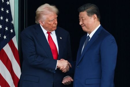 写真はトランプ米大統領と中国の習近平国家主席。2025年10月、韓国・釜山で撮影。REUTERS/Evelyn Hockstein