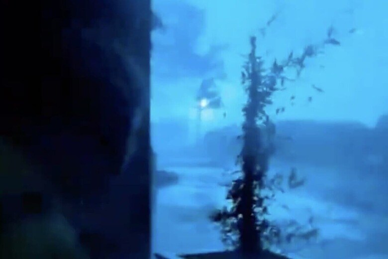 オクラホマ州・バートルズビルの竜巻、ホテルにいた2人が命がけで撮った映像　@rawsalerts-X