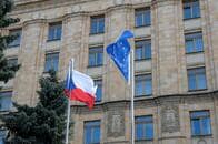 チェコ、2014年の弾薬庫爆発めぐりロシア外交官18人を追放　ロも対抗措置