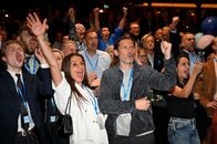 スウェーデン総選挙、中道左派野党が僅差で優勢　極右は後退